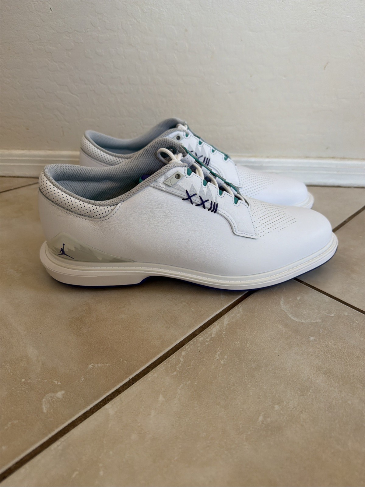 NIKE AIR JORDAN ADG 5 Golf Spikeless Shoes Mens 10.5 White Grape Purple FQ7874