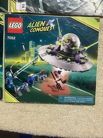 LEGO Alien Conquest 7066 7067 7052 7051 853301 Earth Defense HQ UFO Parts Lot