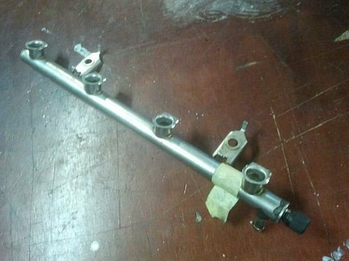 Mercedes W168 A140 A-Kl. Verteilerrohr Injektor Einspitzleiste BOSCH 0280151036