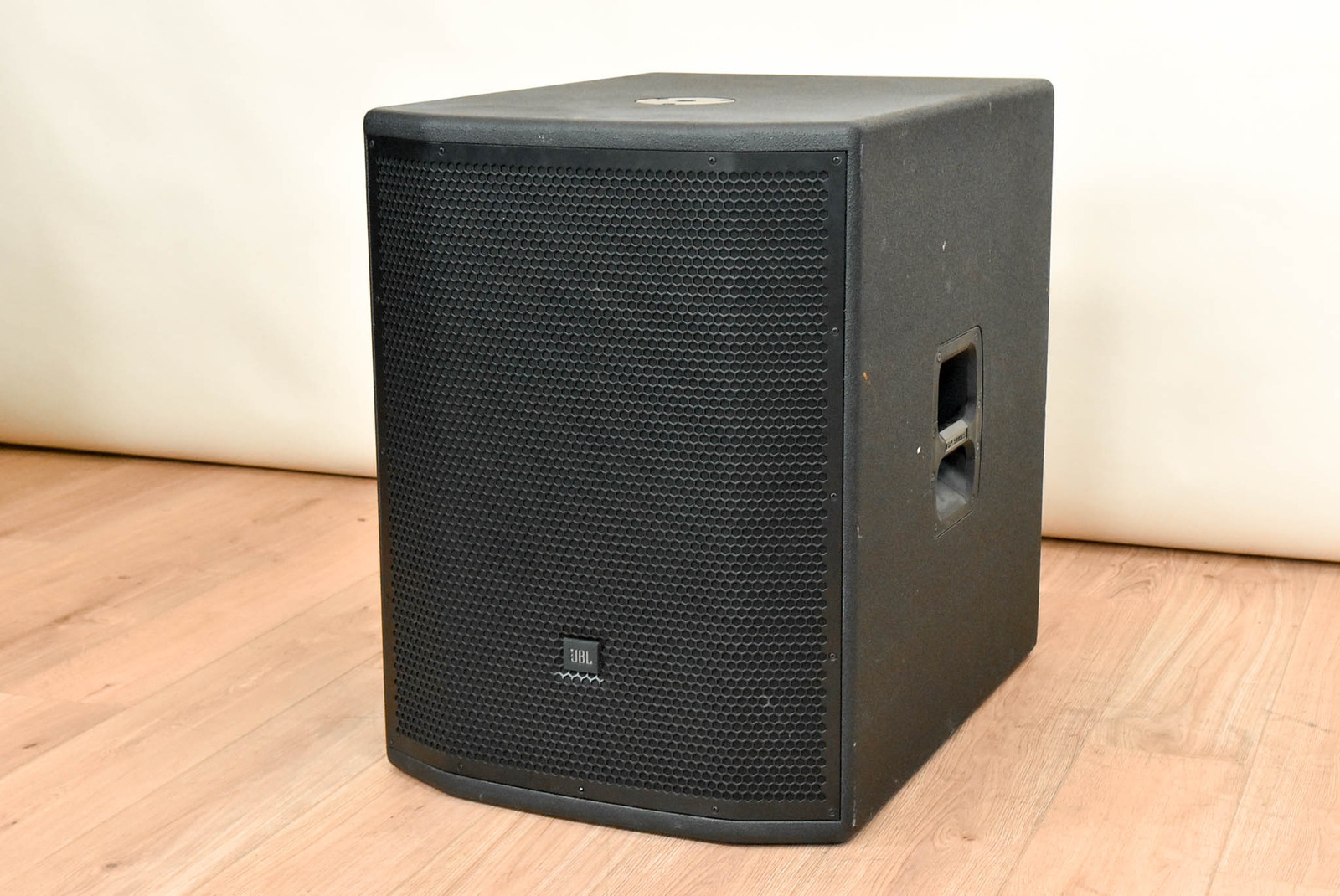 JBL PRX818XLFW 18inch Powered Subwoofer CG00231 eBay