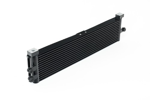 CSF BMW F8X M3/M4/M2C Engine Oil Cooler w/ Rock Guard 8220 - Picture 7 of 10