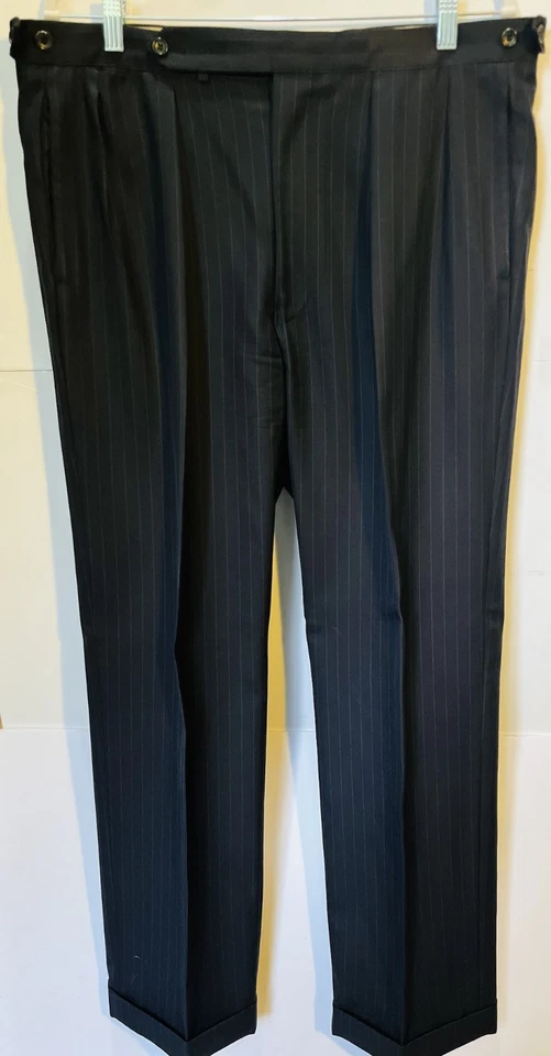 Paul Stuart Silky Powder Pinstripe Suit 2-Piece Made in Canada 42R Jacket + Pl - Image 4 of 4