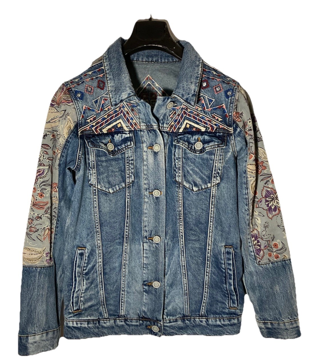 AMERICAN EAGLE Aztec Embroidered Patchwork Embell… - image 3
