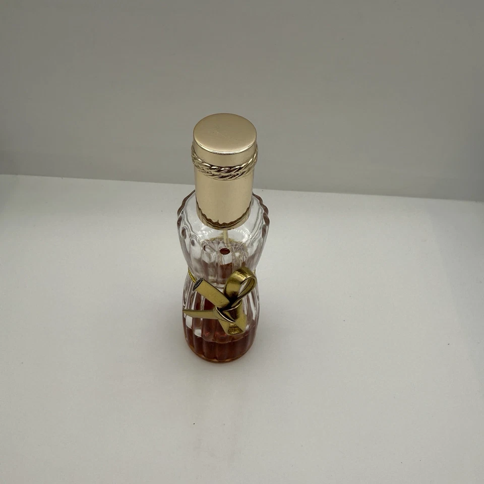 Estee Lauder Limited Edition Youth Dew 67 ml Eau de Parfum Spray - image 2 of 4