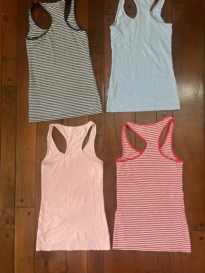 Lote de camisetas sin mangas para mujer Old Navy XS a rayas rosa azul elástico largas Foto 3 de 4
