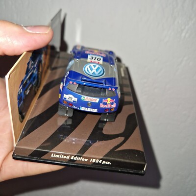 VW Volkswagen Race Touareg 2005 Rallye La Pampas #103 Saby Périn 1:43 Minichamps 4012138065024