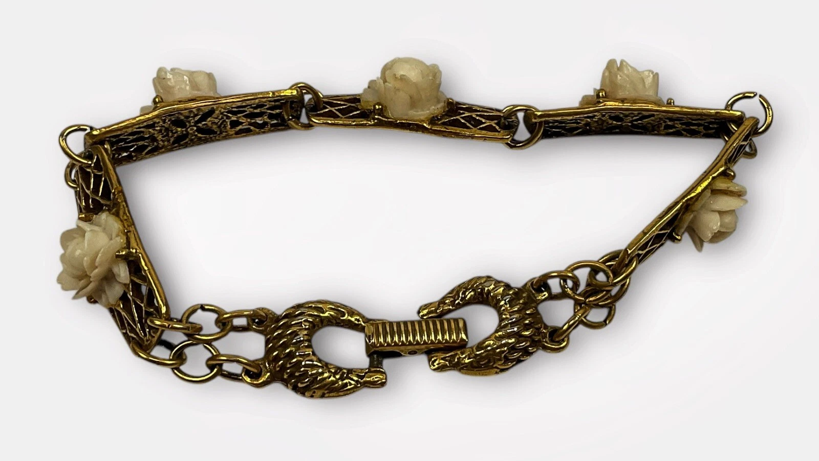 OFF WHITE Bracciale Vintage Golde Intagliate Rose Bianche Su Tono Oro Filigrana Pannelli