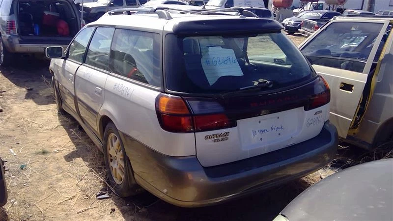 Used Rear Right Door Assembly Rear Side fits: 2002 Subaru Legacy electric SW Out Foto 3 de 4