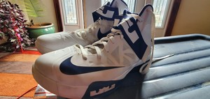 LeBron James zapatos talla 17 | eBay