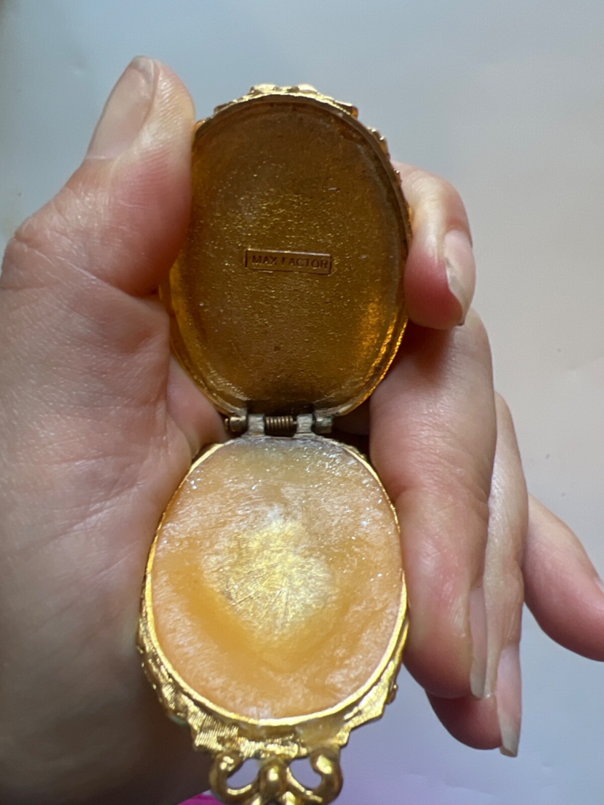 Vintage Max Factor Solid Perfume Locket Gold Tone… - image 5