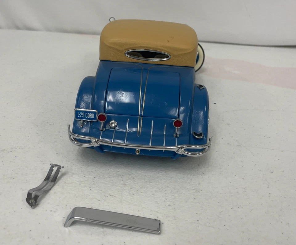 The Danbury Mint Vintage 1992 Cord 1929 L-29 Special Coupe Diecast 1:16 Scale - Image 3 of 4