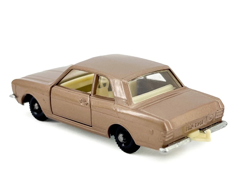 Vtg Lesney Matchbox No. 25 Ford Cortina Man Cave Diecast Toy Car CLEAN - Image 4 of 4