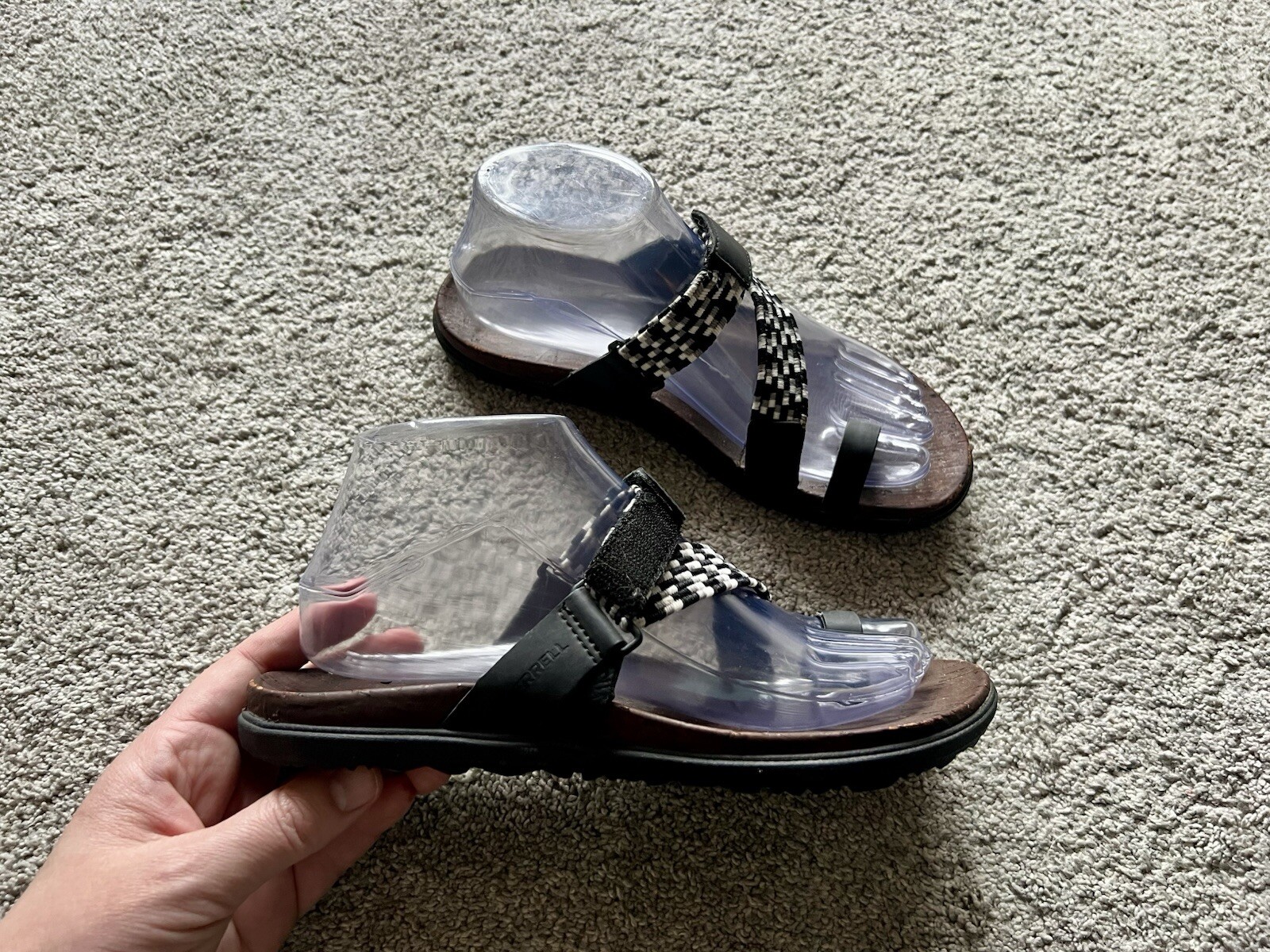 Sandali Merrell donna Around Town Sunvue taglia 7 perizoma nero tessuto J94154