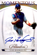 Ivan Rodriguez Auto /10 2023 Panini Flawless Momentous Gold Rangers HOF Pudge