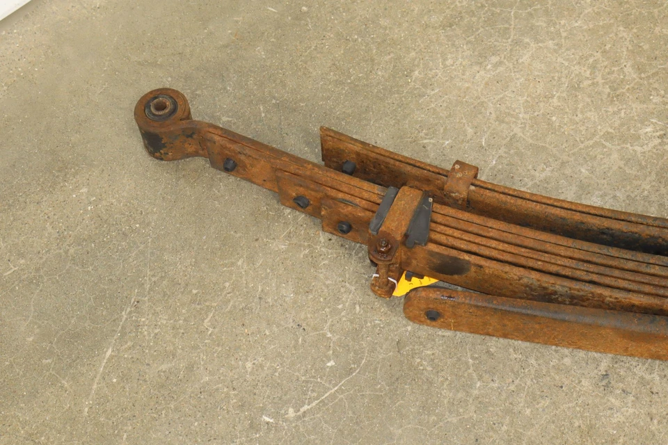 01-05 Chevy GMC 3500HD Dually Leaf Springs Pair Left/Right OEM Foto 3 de 4