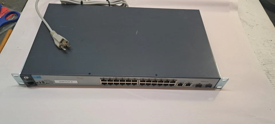 HP Aruba J9782A 2530-24 J9782-60101 24-Port Gigabit Ethernet SFP Switch - Image 4 of 4