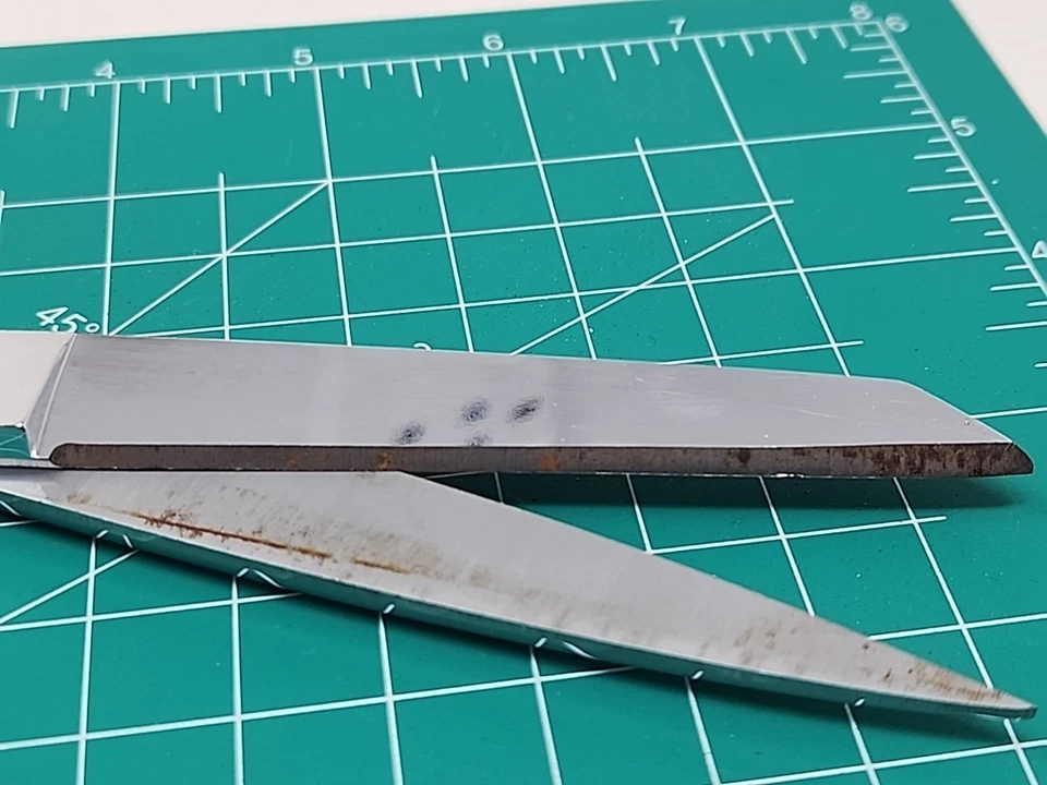 Tijeras tijeras vintage con borde de cuchillo gingher para modista con funda Foto 3 de 4