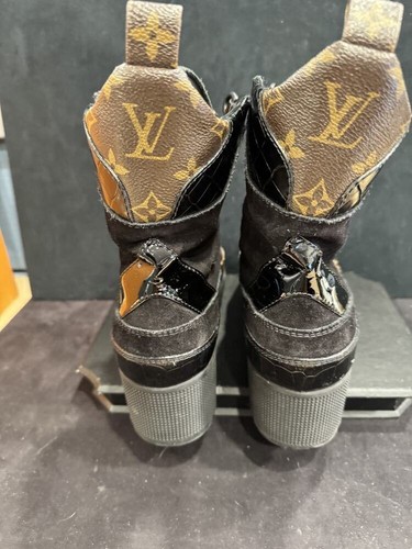 Louis Vuitton Women's Laureate Platform Desert Boots Size 40 LS(345792) - Picture 5 of 16