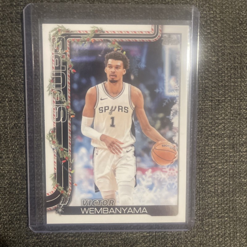 2025-26 Topps Holiday - Victor Wembanyama #H156 Base San Antonio Spurs