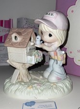 Precious Moments 2012 Collector's Club Using My Gifts Brings Happiness CC129001