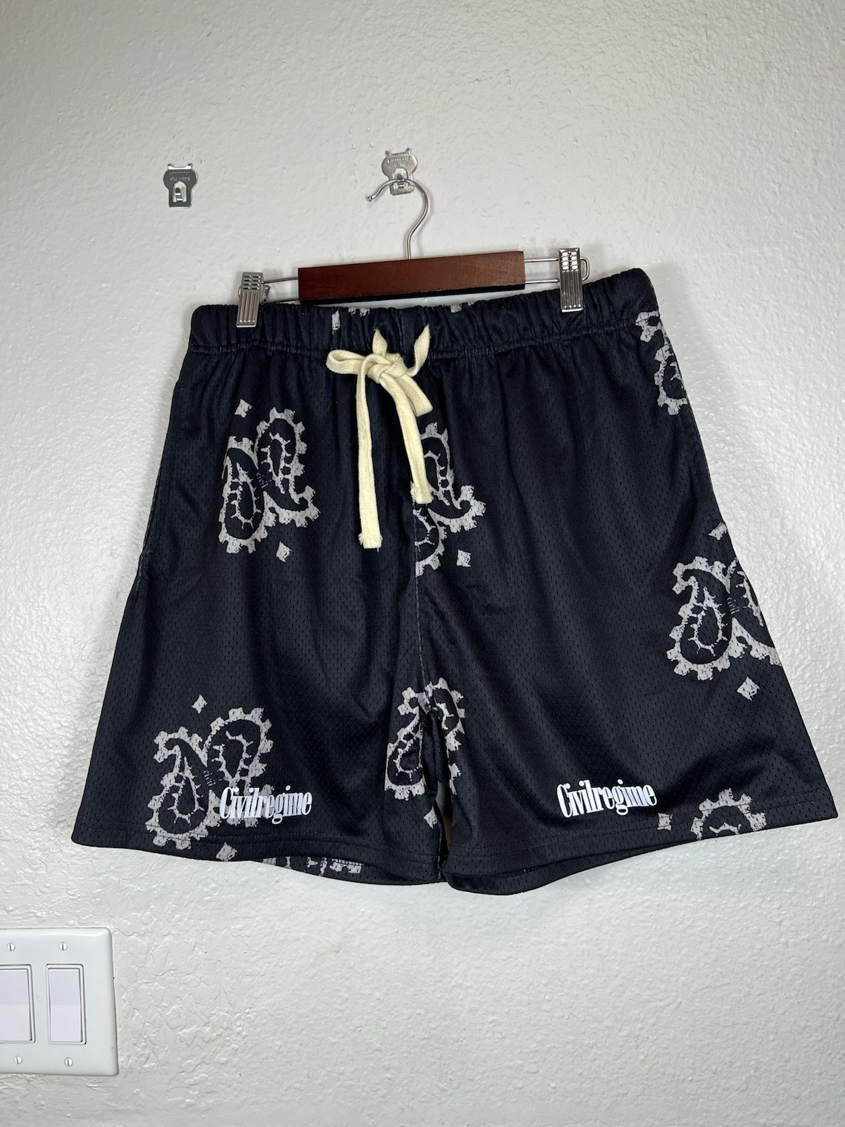 Picture 1 of 10