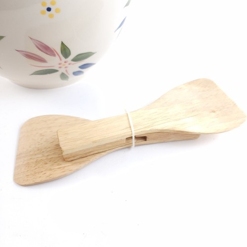 Temp-tations Old World 3-qt Salad Bowl with Wood Servers Confetti - Picture 5 of 9