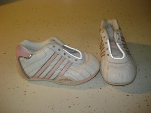 girls gray adidas shoes