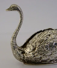 NOVELTY SOLID SILVER SWAN ANIMAL PIN CUSHION ? SEWING NEEDLEWORK 2004 43g