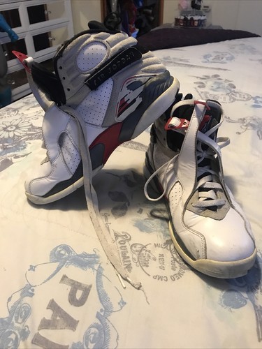 Nike Air Jordan 8 Retro “Bugs Bunny 