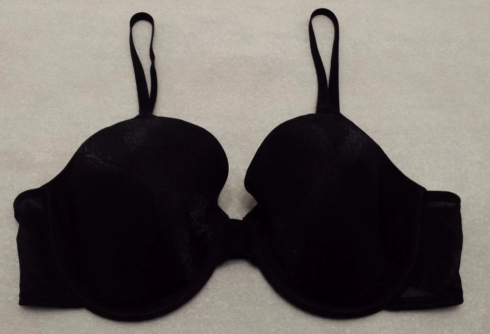 Sujetador con aros negro brillante Daisy Fuentes Intimates talla 36D Foto 2 de 4
