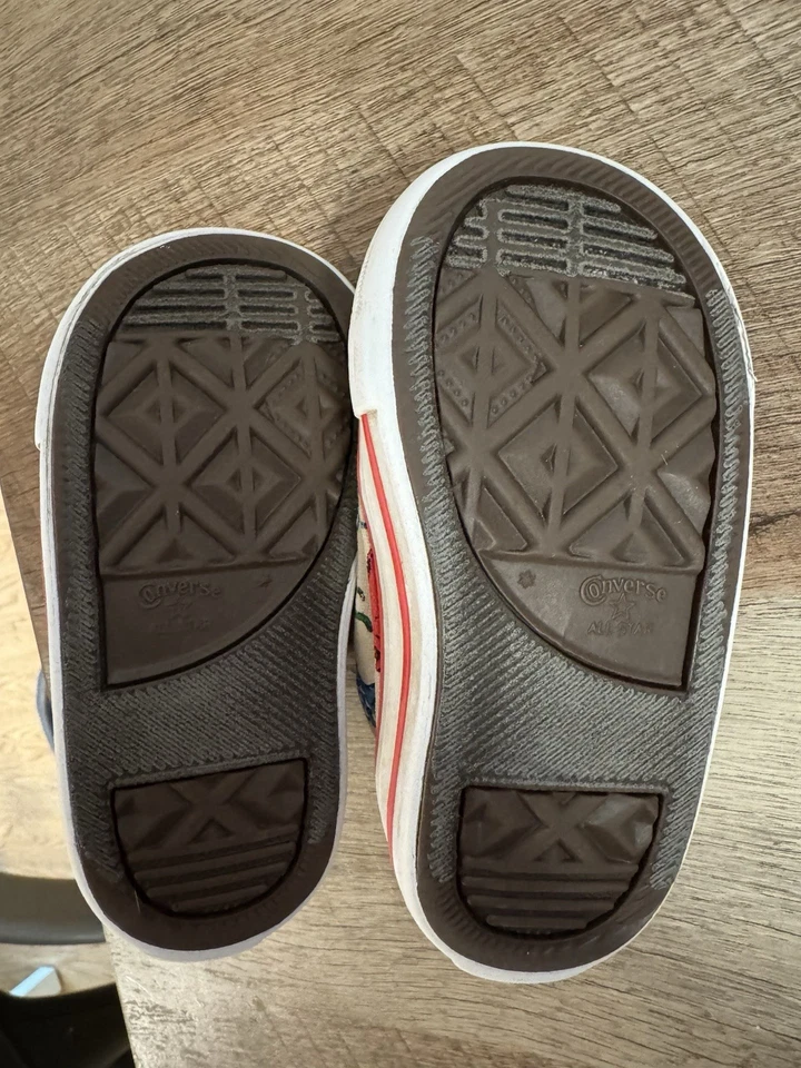 Converse Dinosaur Toddler sz 5 Sneakers - Image 4 of 4