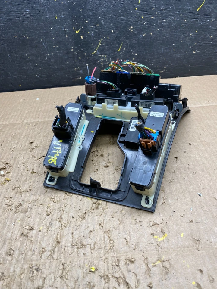 Suzuki Grand Vitara 2007 2008 2009 consola central ventilación de aire fabricante original V1748 DG Foto 3 de 4