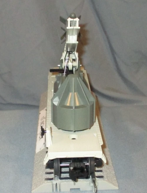 Lionel 23013 U.S. Army 6650 Style Operating Missile Launching Flatcar O/027 ga. - Image 4 of 4