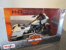 1:18 Harley Davidson 2018 CVO Road Glide grigio Custom Maisto NUOVO e IMBALLO ORIGINALE