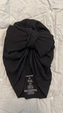 Posh Peanut Ribbed Black Bow Turban EUC
