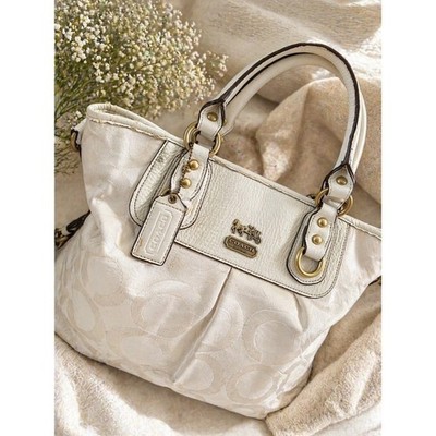 【美品/希少】COACH マディソン ウィップスティッチ ホーボー オフホワイト Coach Madison Op Art Maggie White Leather Jacquard Shoulder Bag