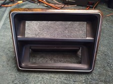 87-91 FORD F150 F250 BRONCO, XLT Wood Grain Radio Climate Control Dash Bezel