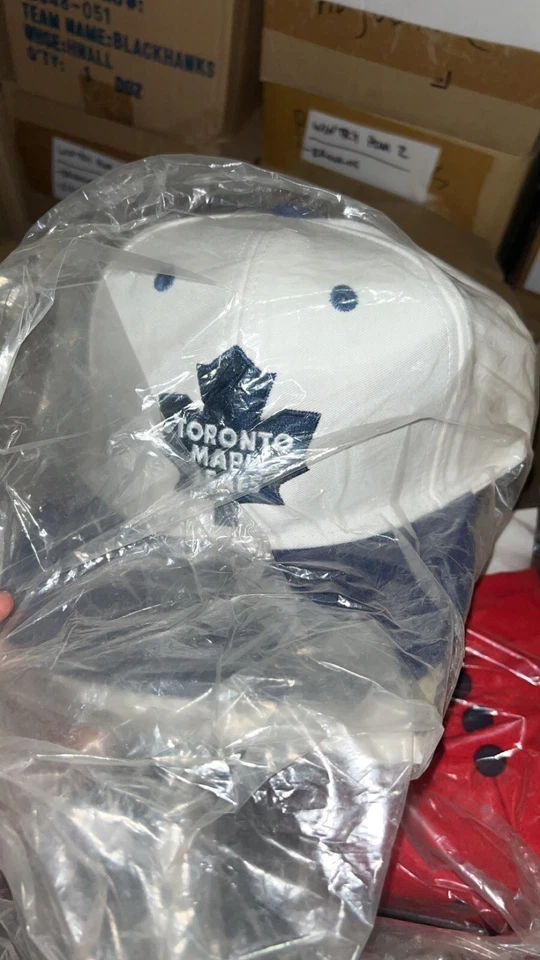 Vintage NHL Toronto Maple Leafs Two Tone Adjustable Snapback Hat / Cap - NWT - Image 2 of 2