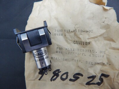 DIALCO 513-0110-001 LAMPED SWITCH 513-0101-604 - USA SELLER FAST SHIPPING
