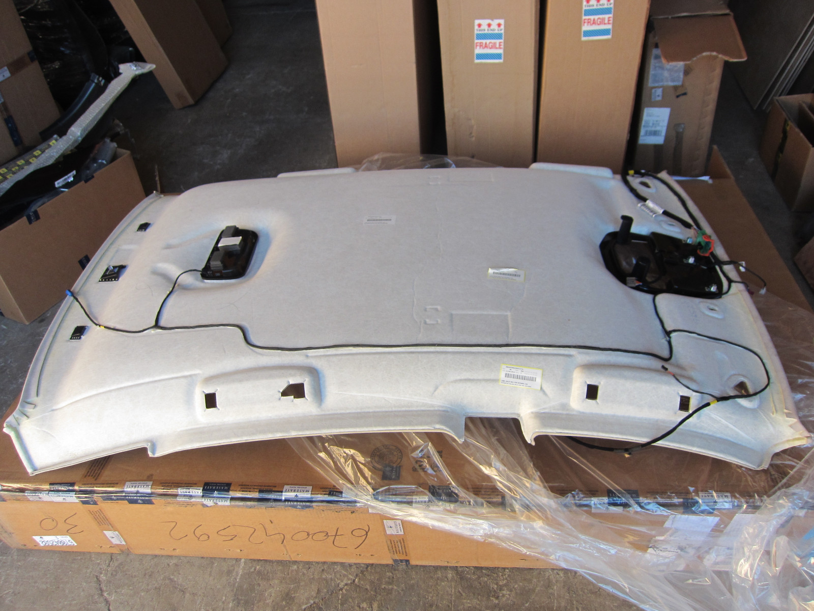 Maserati Levante. Roof Upholstery/HeadLiner. Sabbia. Part# 670042592