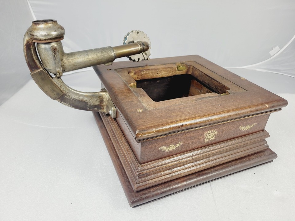 Antique European Germany D R G M Wood Case Bracket Tonearm Reproducer