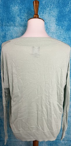 MAGLIONE A MANICHE LUNGHE GAP MORBIDO VERDE LEGGERO COLLO A V TAGLIA GRANDE - Foto 4 di 7