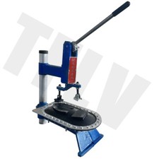 Dispositivo di incollaggio a pressione manuale per scarpe e suola