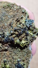 Minerali@ Granato Epidoto  Valle Antrona Piemonte 7,5x3,5cm Italia Cod75  68gr
