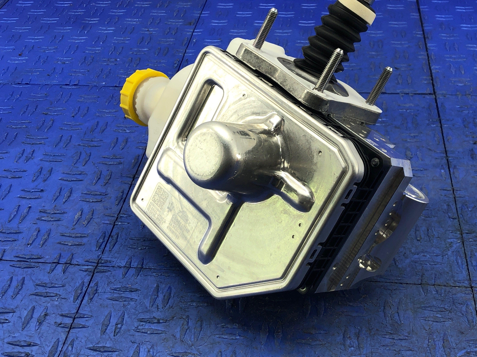 2023 MASERATI GRECALE ABS ANTI LOCK BRAKE MODULE PUMP MASTER CYLINDER 673013786