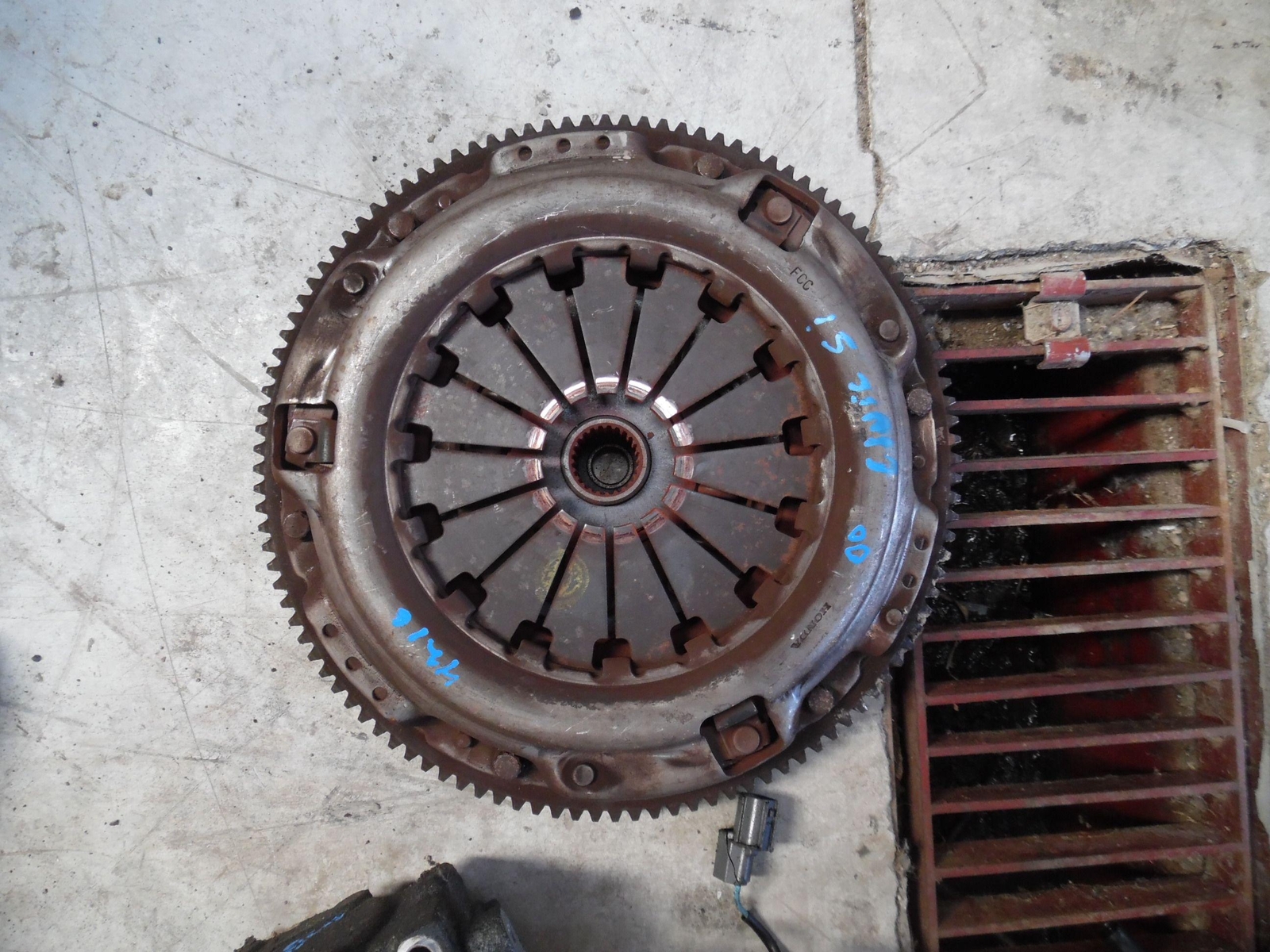 Flywheel HONDA CIVIC 99 00 eBay
