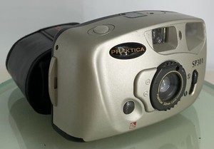Praktica Sport SP301 32mm Fixed Focus Motor wind Camera with Case - TESTED - 789