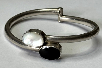 Unikat: Armreif 925 Sterlingsilber Onyx Perlmutt