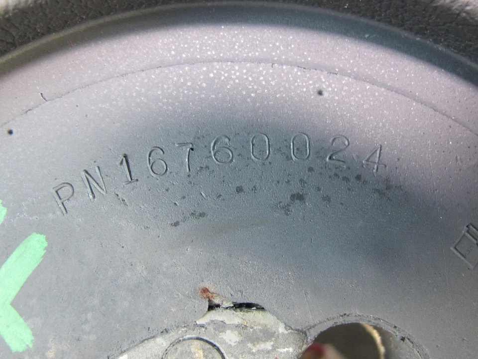 94-99 PONTIAC FIREBIRD DIREÇÃO DE COURO PRETO COM CONTROLES DE RÁDIO FABRICANTE DE EQUIPAMENTO ORIGINAL - Imagem 4 de 4