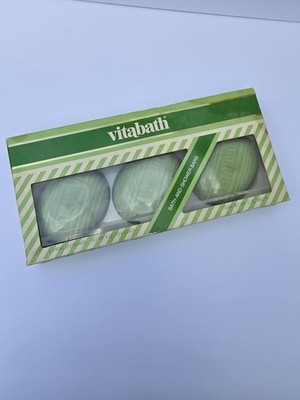Vintage 1980s Vitabath Original Spring Green Moisturizing Soap NIB 3 Bars